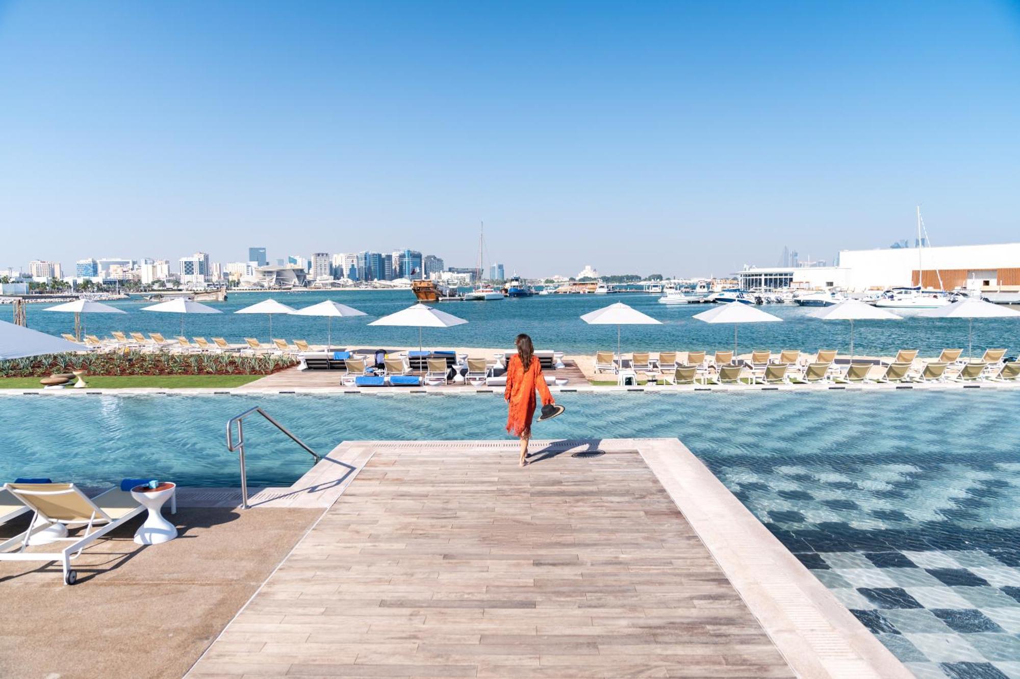 Rixos Gulf Hotel Doha Exteriör bild View of the Marina from the Hotel